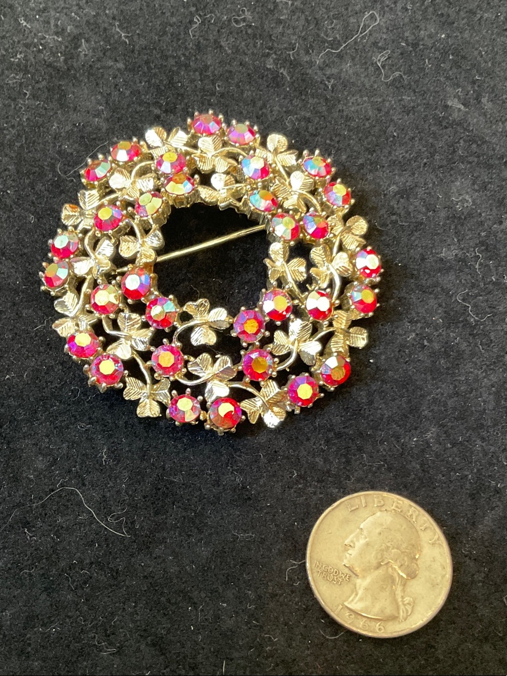 Vintage Gold-Tone Pink Aurora Borealis Floral Wreath Brooch